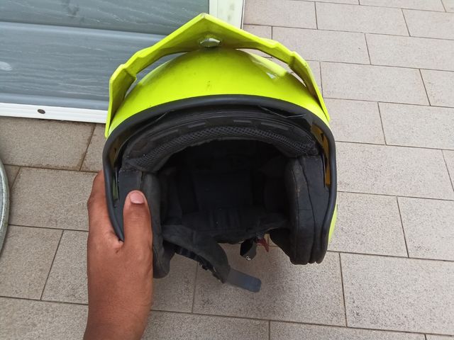 CASCO da moto e anche da bici poco usato.