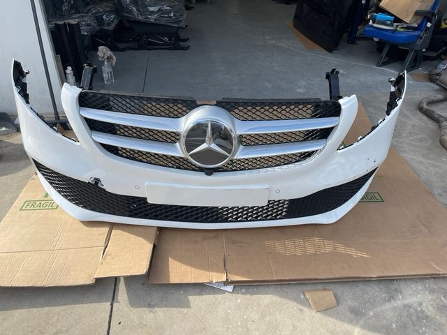Paragolpes Mercedes Clase V W447