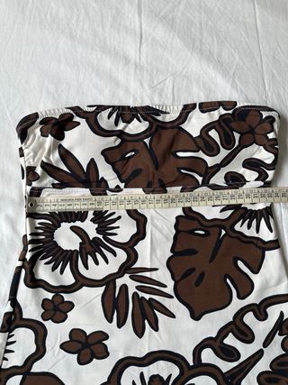 Vestido tubo estampado flores