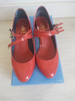 Merceditas rojas charol El Ganso