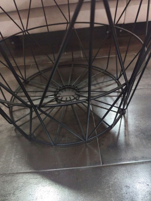 Mesa auxiliar de madera ROBLE con tapa NUEVA