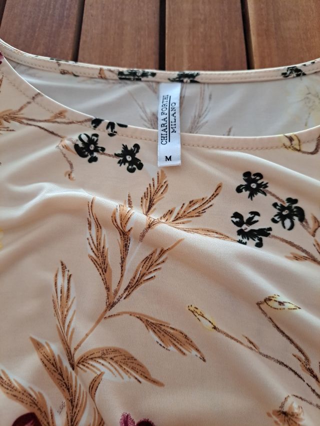 Vestido floral beige talla M