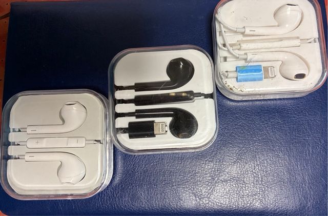 Auriculares iPhone IDUSD - Azul y Blanco