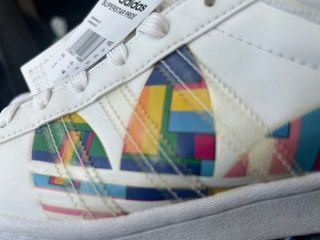 Adidas Superstar Pride - zapatillas blancas