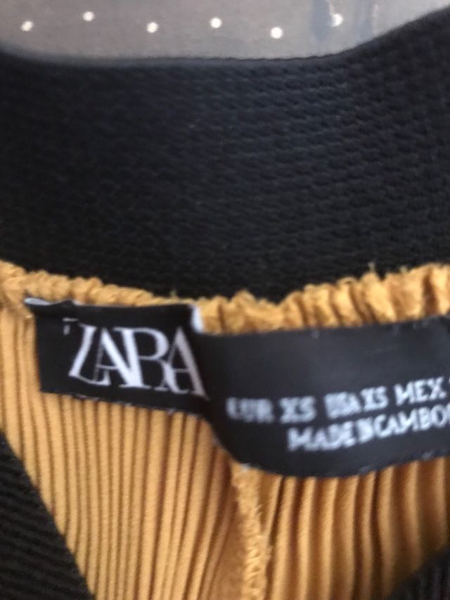 Pantaloni Zara - Giallo - Lunghi a pieghe