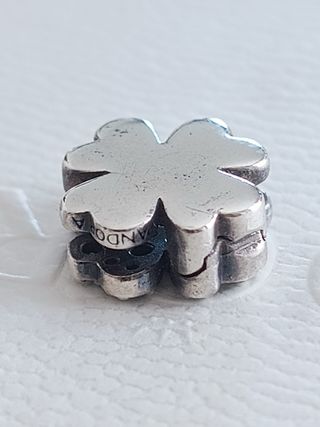 Charm Pandora ORIGINAL REFLEXIONS Trébol de suerte