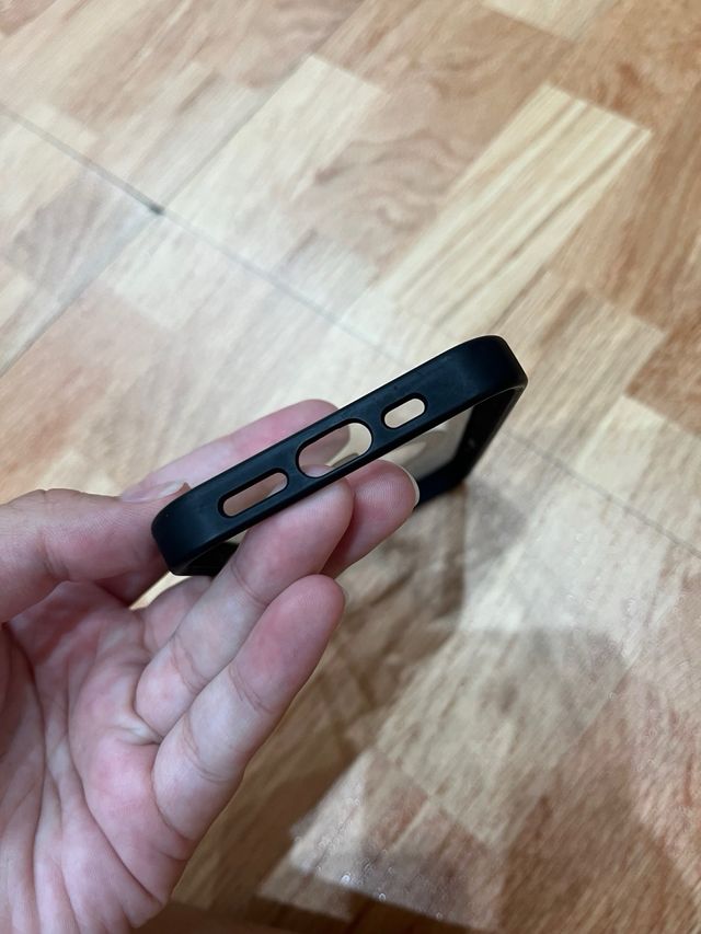 Custodia per iPhone nera trasparente con magsafe