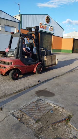 CARRETILLA ELEVADORA EXCEPCIONAL