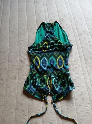 Costume intero blu e verde