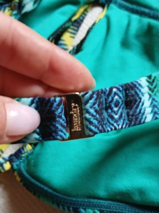 Costume intero blu e verde