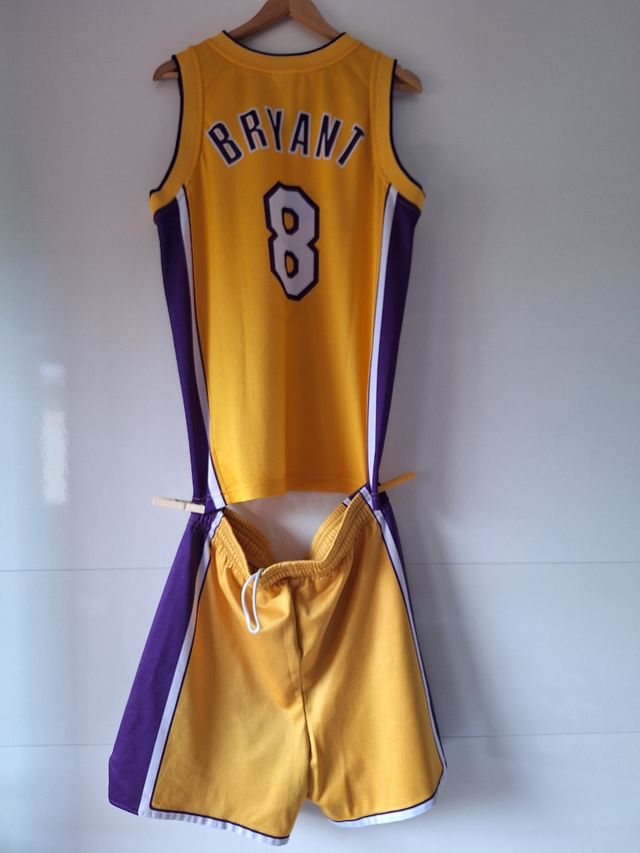 Completo Kobe Bryant Lakers