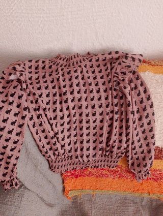 Blusa niña rosa con estampado de gatos