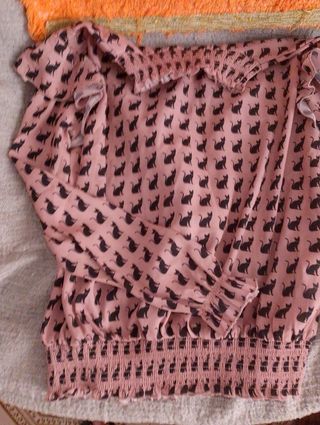 Blusa niña rosa con estampado de gatos