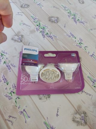 3 Bombillas LED Philips GU5.3