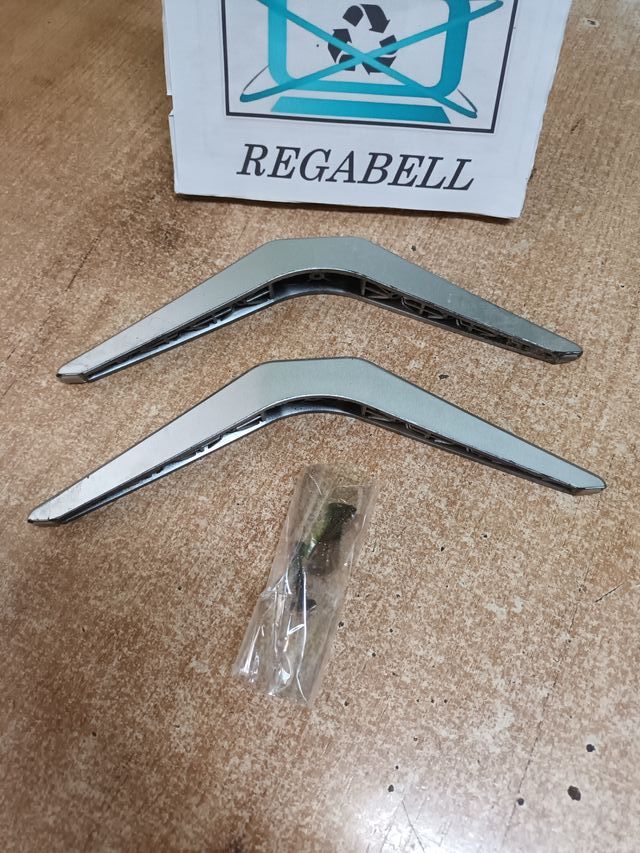 PIES DE TV THOMSON 32HE5800, (ref-34