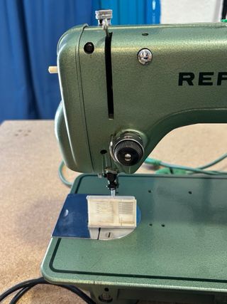 Máquina Coser  Refrey 427