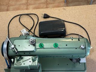 Máquina Coser  Refrey 427