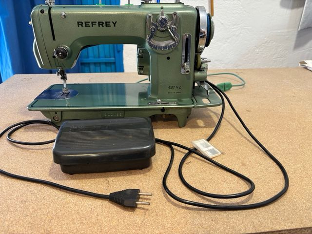 Máquina Coser  Refrey 427