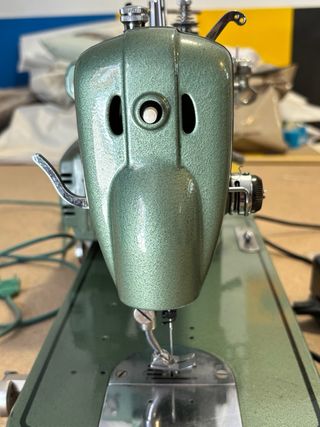 Máquina Coser  Refrey 427