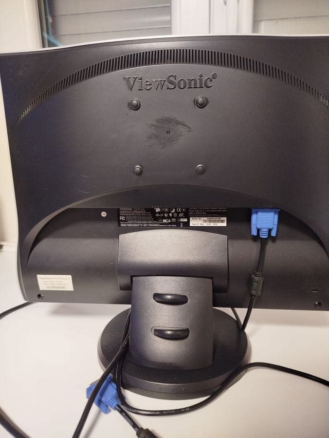 Monitor ViewSonic VG1921wm-2 19" con VGA y alt