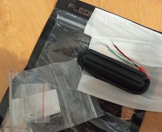 Pastilla Mini Humbucker Guitarra formato single