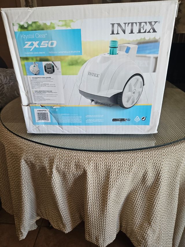 Limpiafondos piscina automático