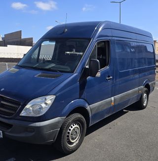 Mercedes-Benz Sprinter 2011