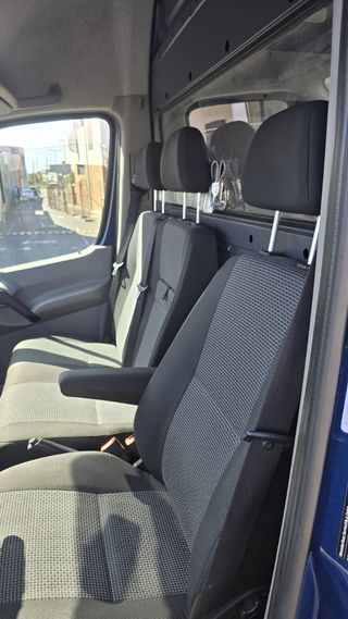 Mercedes-Benz Sprinter 2011