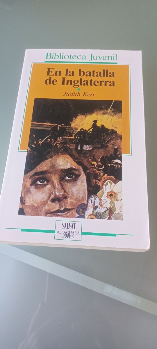 En la batalla de Inglaterra. Traducción de Flor...