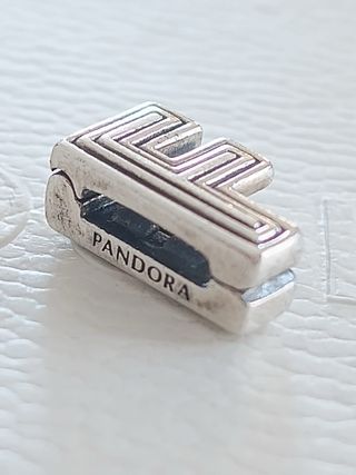 Charm Pandora ORIGINAL cierre REFLEXIONS  Letra  F