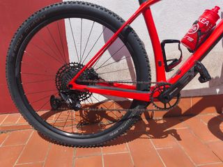Bicicleta Scott Scale carbono