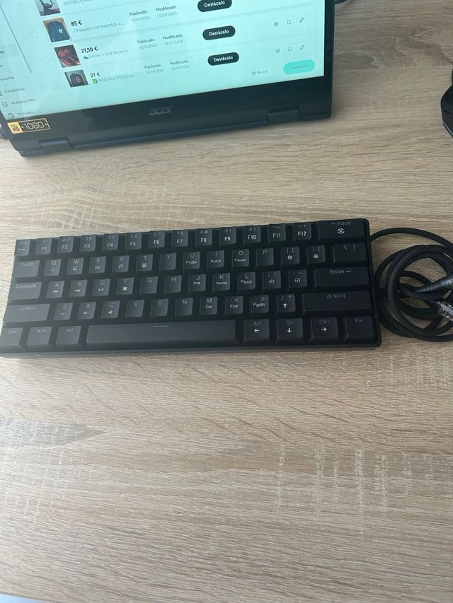 Teclado Gamer Negro con Luces