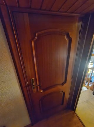 Puertas madera clásicas
