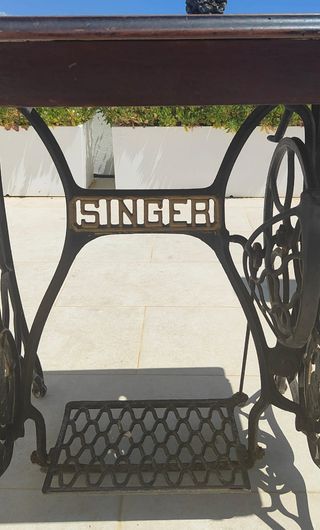 Máquina coser Singer antigua