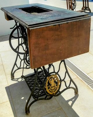 Máquina coser Singer antigua