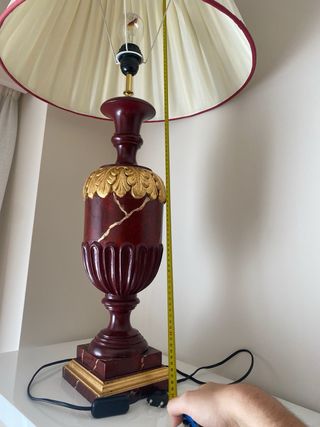 Lámpara mesa estilo clásico rojo-dorado
