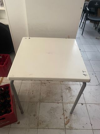 60 Sillas y 9 mesas para Bar o Cafeteria terraza