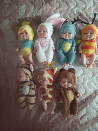 Oferta 7 mini muñecos reborn