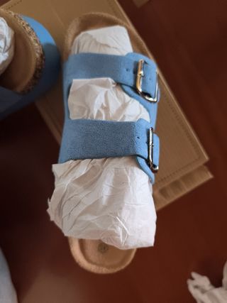 Sandalias azules