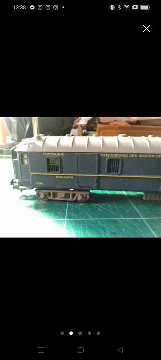 Vagón tren eléctrico antiguo