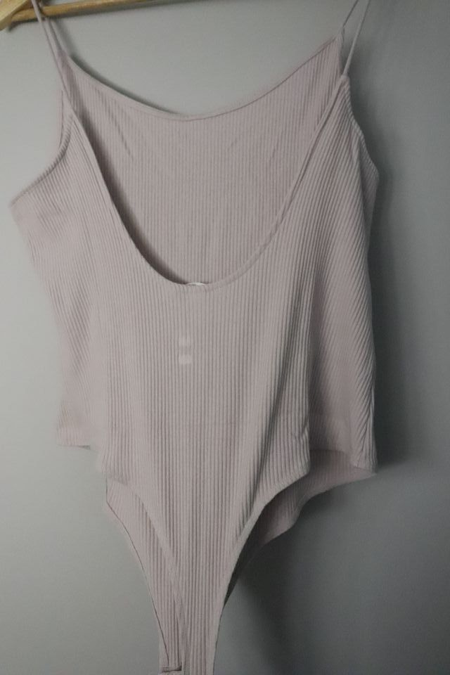 Body H&M violeta - Talla L