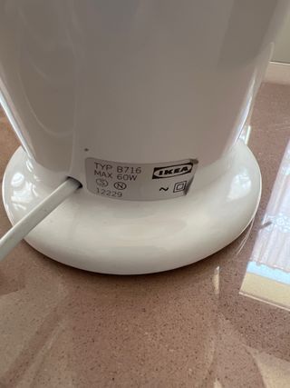 Lampara IKEA ceramica blanca