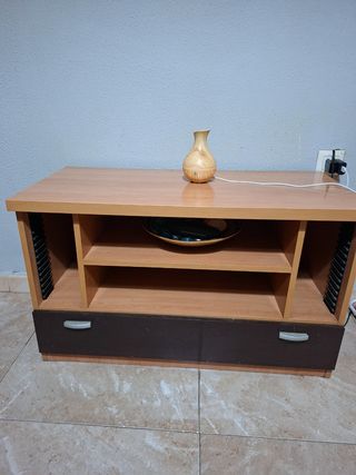 Mueble TV - Vitrina madera