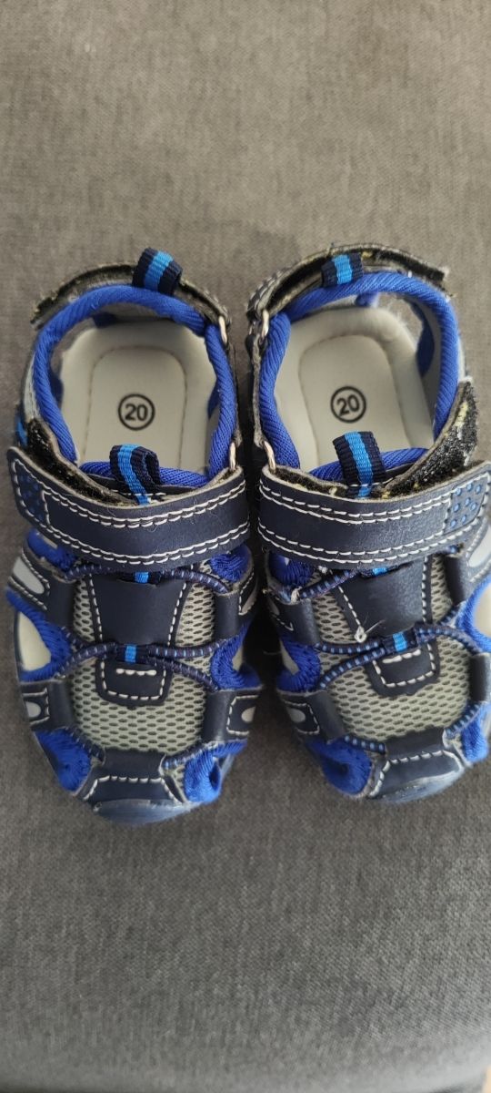 Sandalias niño talla 20