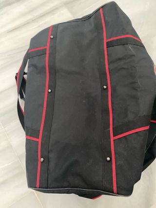 Bolsa de viaje Canguro - Negra/Roja