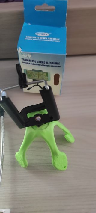 Kit selfie: luce LED & mini treppiede