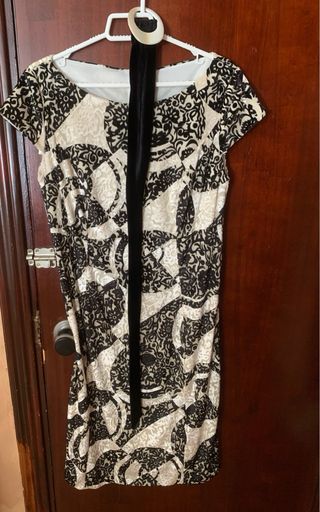 Vestido beige y negro estampado