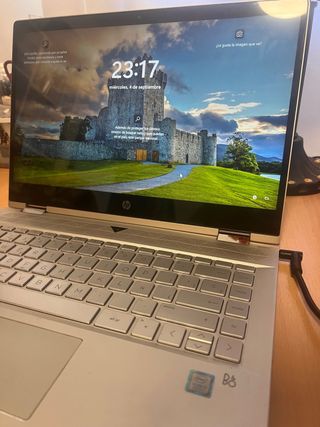 HP x360 Convertible - Portátil Plata