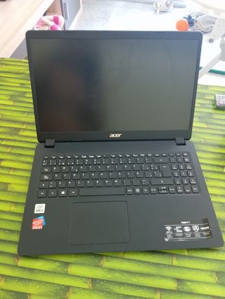Acer Aspire 3 i5 – Portátil
