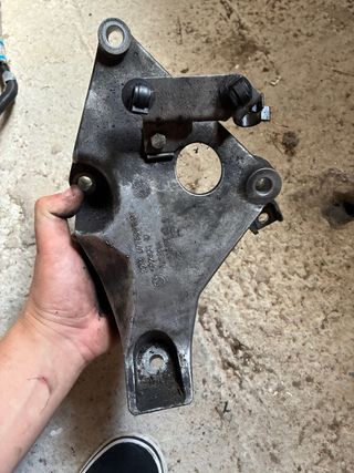 Soporte motor BMW N47 Izquierdo